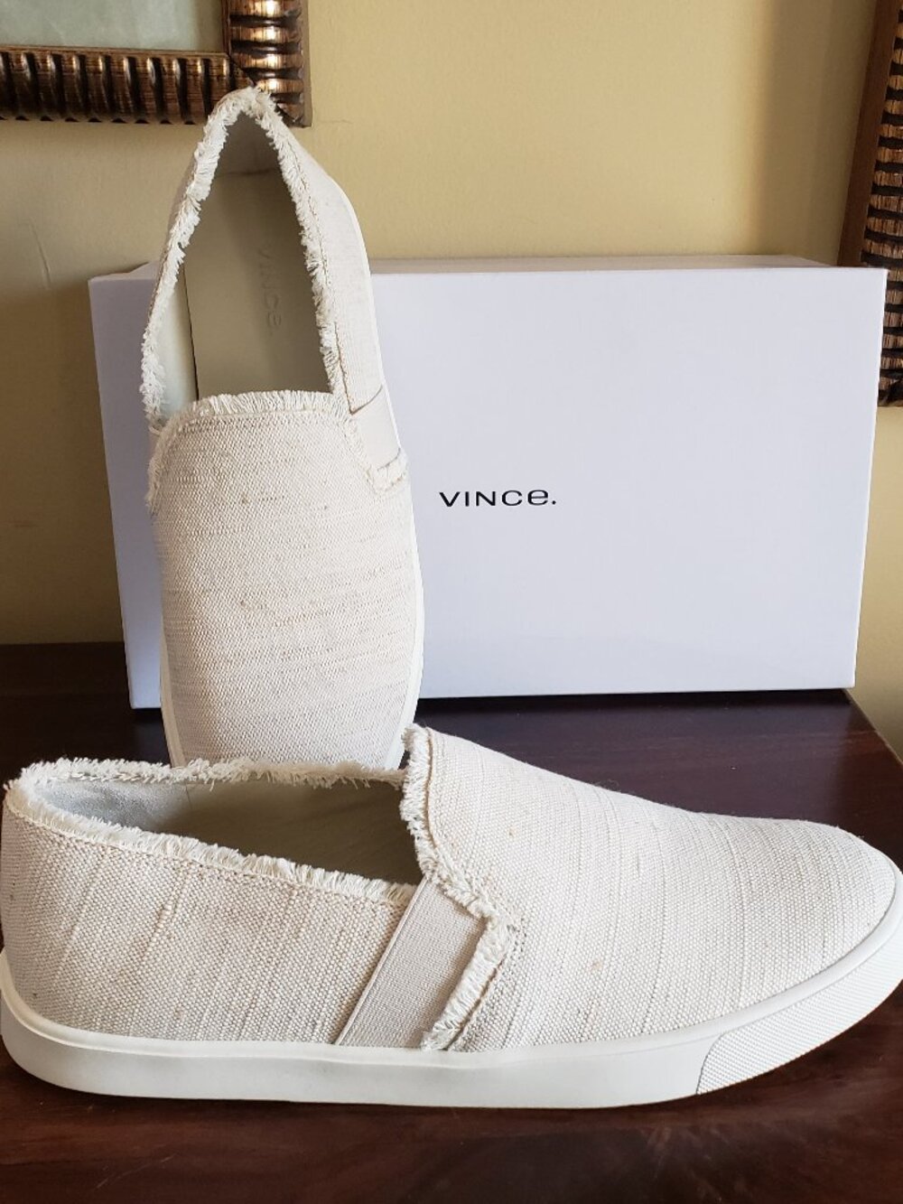 New Woman's Vince Preston Frayed Slip-On Sneakers Size 9M